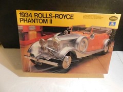 Testors-Italeri 1:24 # 833 1934 Rolls-Royce Phantom II NIB