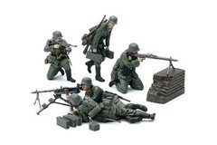 TAMIYA 1/35 No.386 GERMAN MACHINE GUN TEAM MID-WWII Plastic Model Kit 35386 NEW