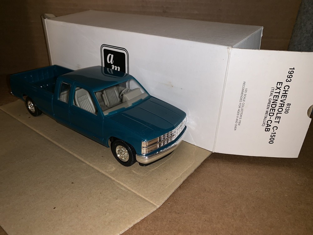 Vintage AMT ERTL 1993 Chevrolet C-1500 Extended Cab Teal Green Metallic Model
