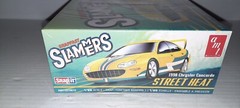 AMT Snapfast Slammers Street Heat 1998 Chrysler Concorde 1/25 Scale Model Kit