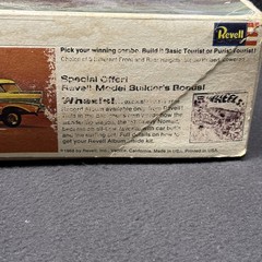 Revell ’57 Chevy Nomad H-1260 Issue 1968 Kit 1/25 Plastic Model Original Issue