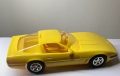 ERTL/AMT Limited Edition 1995 Corvette ZR-1 COMPETITION Yellow Dealer Promo MINT