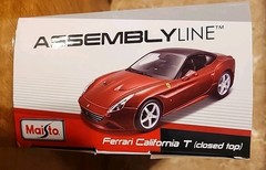 1/24 Maisto Ferrari California T (closed Top) 43 Pc Die-Cast metal car kit New