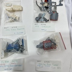 Junkyard Model Car Lot Motors Engines Accessories Various Parts 1/24