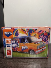 AMT “Wanta Fanta” 1977 Ford Custom Van – Fanta 1:25 Plastic Model Car Kit 1471