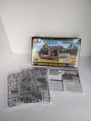 Tamiya 32565 1/48 Scale Model Kit WWII IJA Japanese Navy Komatsu G40 Dozer -NIB