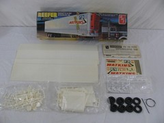 Vintage 1971 AMT 1/25 Watkins Fruehauf 40ft. Reefer Semi Trailer Kit #T507 Read!