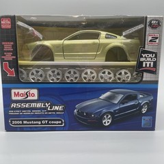Maisto Assembly Line 2006 Ford Mustang GT Coupe 1:24 Die Cast Model Kit Lime Grn