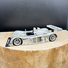 BBR Project 43 Cadillac LMP #9 12h Sebring 2000 1:43 Model Car Made in Italy