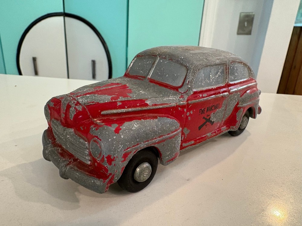 1948 Ford Sedan Die Cast Master Caster Dealer Promo Model Fire Chief Car Bank
