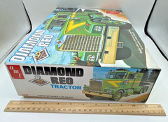 Vintage AMT Diamond Reo Tractor 1/25 Model Kit T537 Semi Truck 1972 Instructions