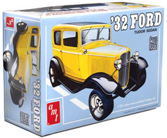 AMT 1932 Ford Tudor Sedan – Street Rods Series 1:25 Scale Model Car Kit 1414