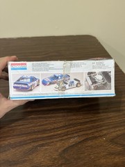 Monogram 1/24 1991 Maxwell House Thunderbird model 2942 Sterling Marlin New