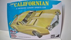 MPC THE CALIFORNIAN LUXURY SPORTS CAR PLASTIC MODEL CAR KIT 1:25 MPC942 NEW