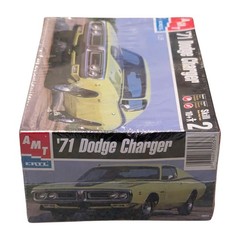 AMT ’71 Dodge Charger Model Kit # 30053 Factory Sealed 1:25 Mopar R/T Hemi NEW