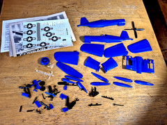 VINTAGE 1967 MONOGRAM Model F4U-4 CORSAIR FIGHTER-BOMBER Kit #6833