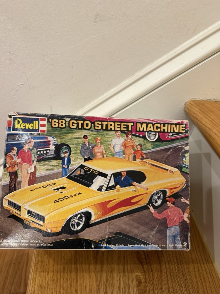 Revell 1:24 1968 Pontiac GTO Street Machine Kit Partially Built As Is Parts