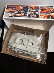 MPC McLAREN MK 8D Road RAcer Big 1/20 Sport Race Car Model Kit Open Box