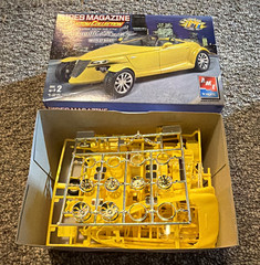 AMT 1:25 Plymouth Prowler Model Kit w/ Trailer Yellow Chrome Plastic