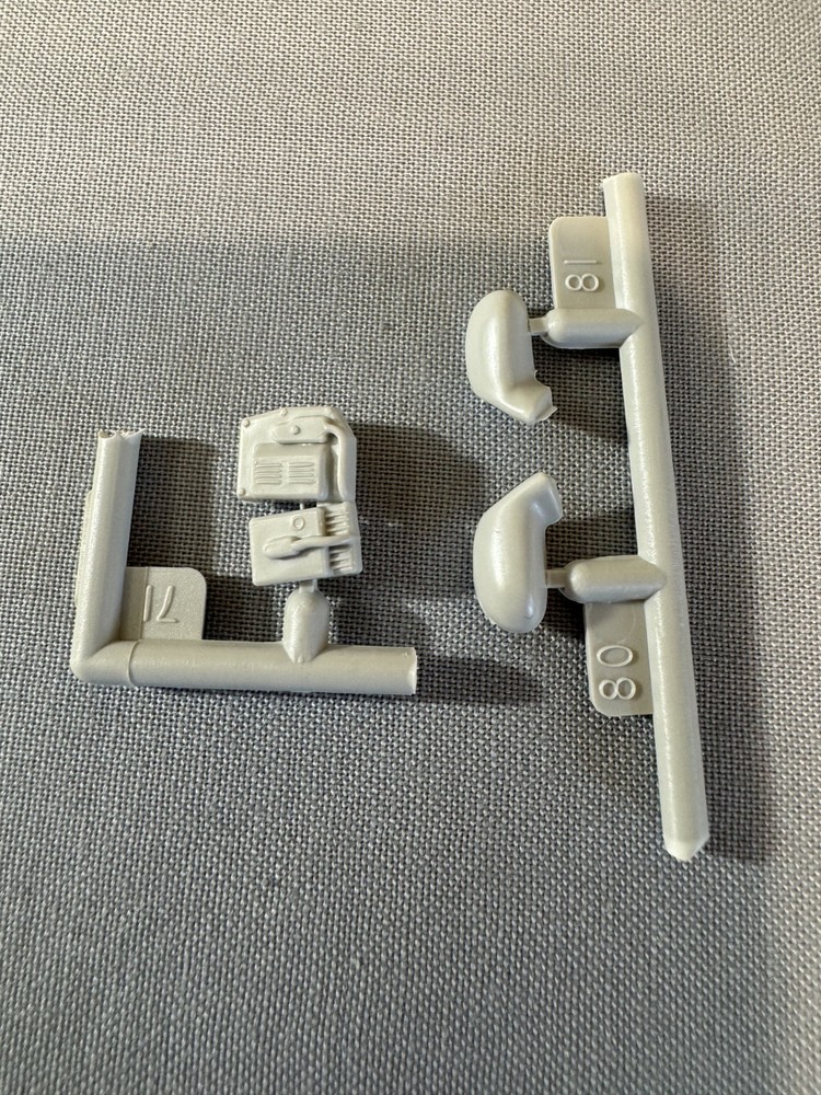 AMT/ERTL 6808 Dodge Viper RT/10 Parts Kit Bash Parts #71 #80L #81R