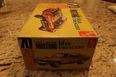 AMT Y729-200 MUSTANG MACH 1 BLUE CRESCENT
