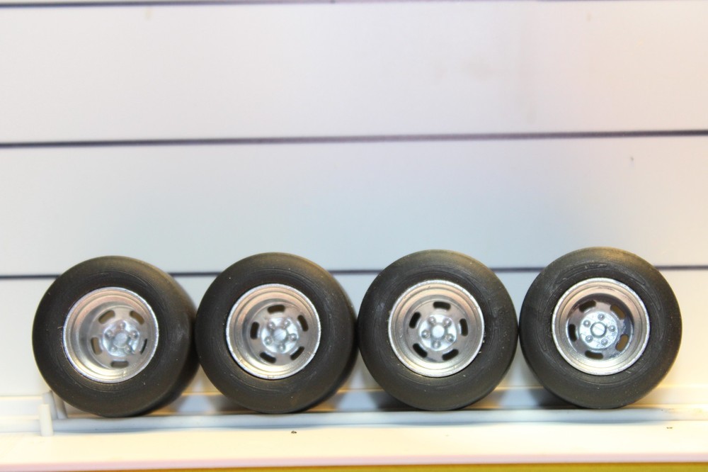 A-4 Asphalt 1/25 scale racing, model car kits, parts track tires and wheels ,