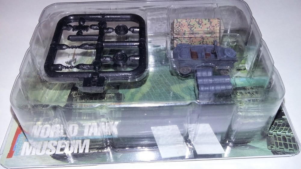 Takara 1/144 World Tank Museum 3. Kubelwagen with accessories In grey (#46)