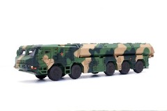 1/72 Chinese PLA DF-100 Cruise Missile Tricolor Camouflage Resin Model NEW！