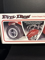 REVELL 17325 EVIL IRON CUSTOM CHOPPER TRIKE MODEL KIT-NIB-1/8 SCALE
