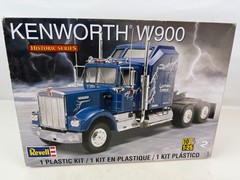 Revell 1/25 Kenworth W900 Historic Lightning Express Model Kit #85-1507