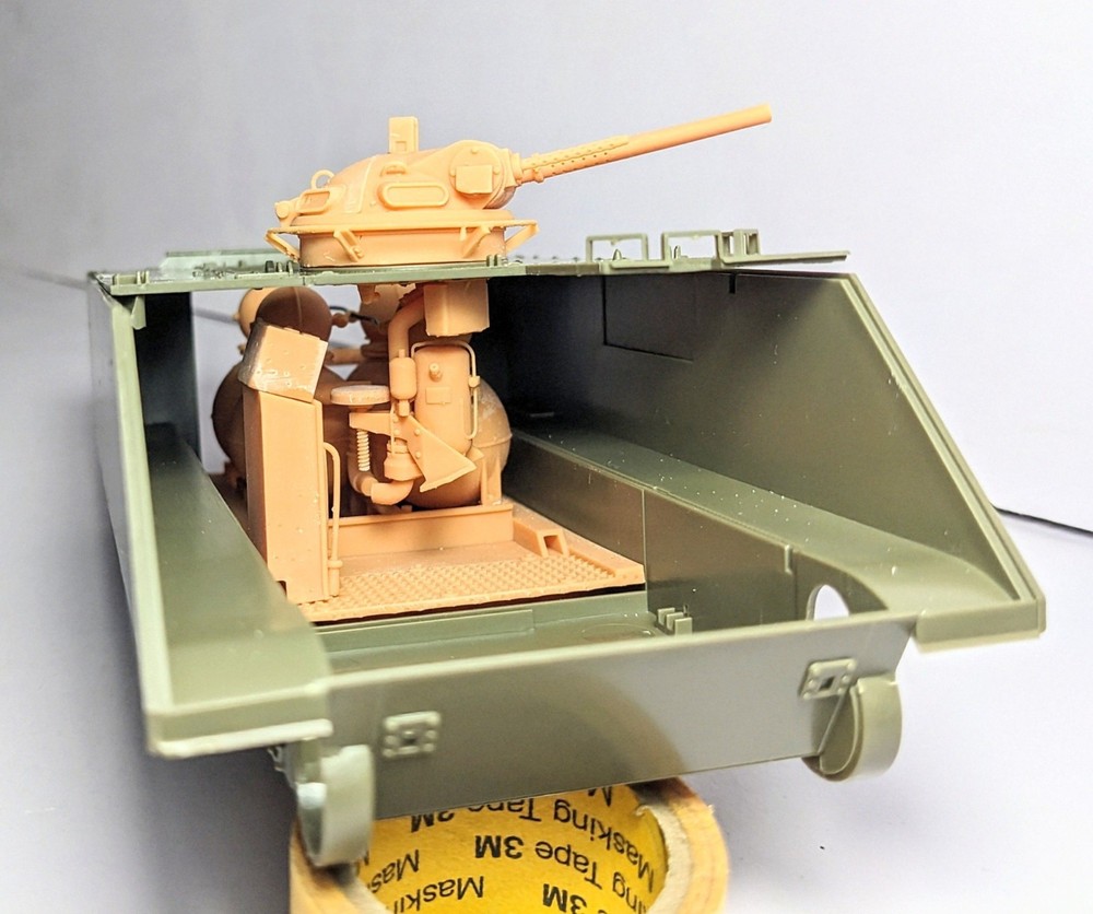 1/35 HOBBY LINK US M132 Zippo conv with interior (AFV CLUB)