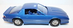 1:25 AMT Ertl 6062EO 1989 Chevrolet Camaro IROC-Z – Blue Metallic – NEW – Mint