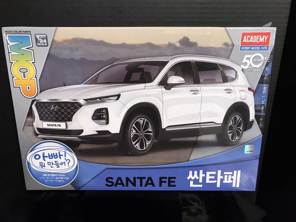 ACADEMY 15135 HYUNDAI SANTA FE MULTI COLOR PARTS MODEL KIT-NIB-1/24 SCALE