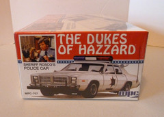 NEW SEALED 2009 1:25 MPC THE DUKES OF HAZZARD SHERIFF ROSCO’S POLICE CAR MPC707