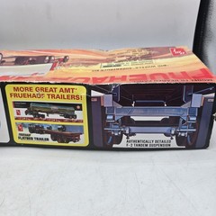 New AMT FRUEHAUF VAN Big Wheels Supertruck Kit FB Beaded Panel 1:25 19 In. Long