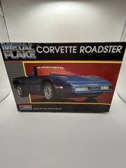 1/24 MONOGRAM CHEVROLET CORVETTE ROADSTER MODEL KIT #2742