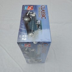 AMT ERTL 1932 Classic Ford Coupe Model Kit 1:25 #38280 Sealed