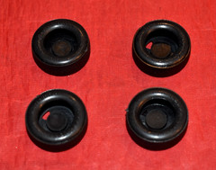 AMT 60’s Style Goodyear Blue Streak Wide Tires 1/25