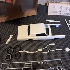 Vintage AMT 1968 Ford Thunderbird Car Model Kit W/Box
