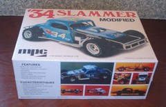Ford ’34 Slammer Modified Dirt Track Car 1:25 scale MPC Round2Models Sealed