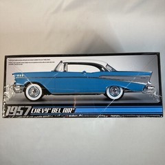 AMT 1957 Chevy Bel Air 1/25 Scale Molded in Blue Plastic Model Car Kit NEW!