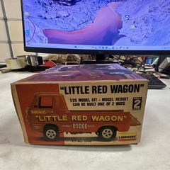Lindberg Little Red Wagon Dodge Pickup 1:25 Plastic Model Kit Skill 2 MPN 72158