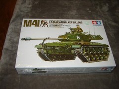 Tamiya 35055 Model kit M41 US Tank M41 Walker Bulldog 1/35 Factory sealed 1975
