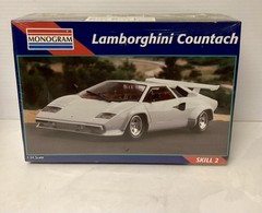 MONOGRAM 1/24 Scale Lamborghini Countach Model Car Kit 2769/New/Sealed