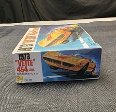Palmer 1973 VETTE / Corvette 454 Convertible Model Kit 7311-100 Incomplete!!