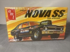 AMT 1/25 Scale Chevy Nova SS Pro Stocker Plastic Model Kit