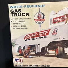ATLANTIS 1029 WHITE FRUEHAUF GAS TRUCK MODEL KIT-NIB-1:48 SCALE