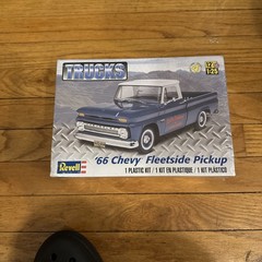 Revell 1/25 Scale Model Kit 66 Chevy Fleetside Pickup Brand New Sealed