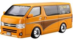 Aoshima 1/24 The Tuned Model Car(11)Kit Hot Company DNA Toyota Hiace TRH200V ’12