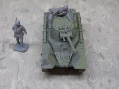 MIR / Roco Minitank Compatible WWII Russian bT-7 & Airfix Soldiers Lot#7429B©